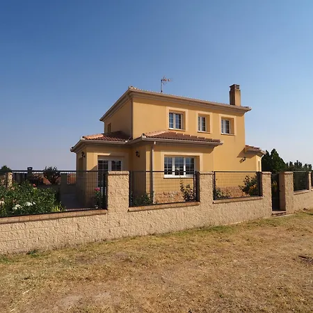 Chalet Independiente Con Bodega - El Jardin