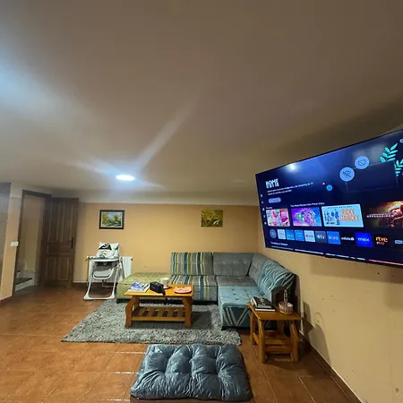 Chalet Independiente Con Bodega - El Jardin * Abades (Segovia)