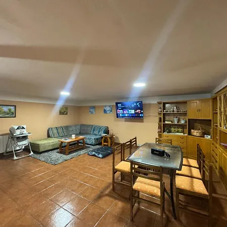 Chalet Independiente Con Bodega - El Jardin Casa vacanze Abades (Segovia)