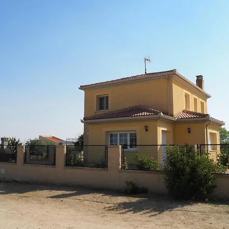 Chalet Independiente Con Bodega - El Jardin Casa vacanze Abades (Segovia)