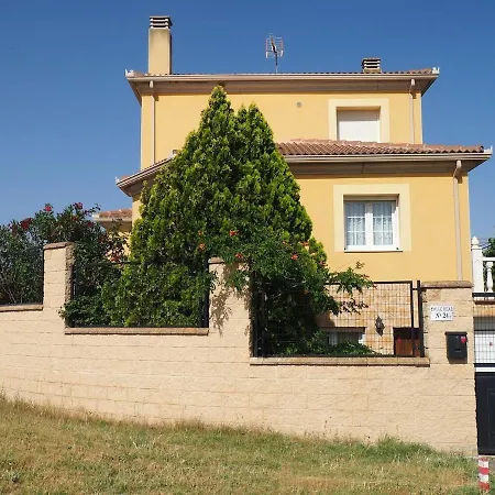 Chalet Independiente Con Bodega - El Jardin *