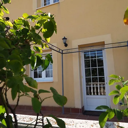 Casa vacanze Chalet Independiente Con Bodega - El Jardin *