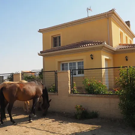 Chalet Independiente Con Bodega - El Jardin *