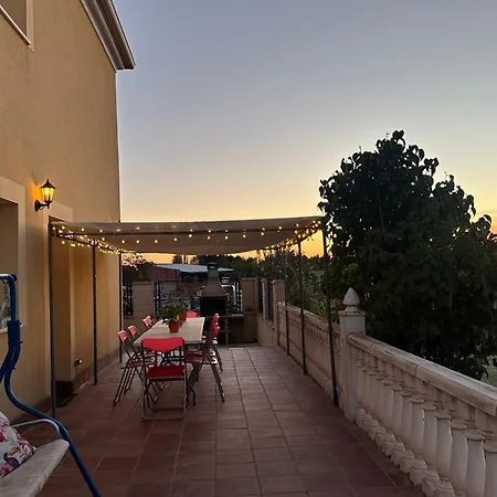 Chalet Independiente Con Bodega - El Jardin Casa vacanze