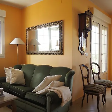 Casa vacanze Chalet Independiente Con Bodega - El Jardin