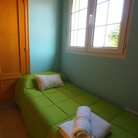 Chalet Independiente Con Bodega - El Jardin * Abades (Segovia)