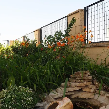 Chalet Independiente Con Bodega - El Jardin Casa vacanze